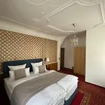 Garni Ratstube فندق مبيت وإفطار