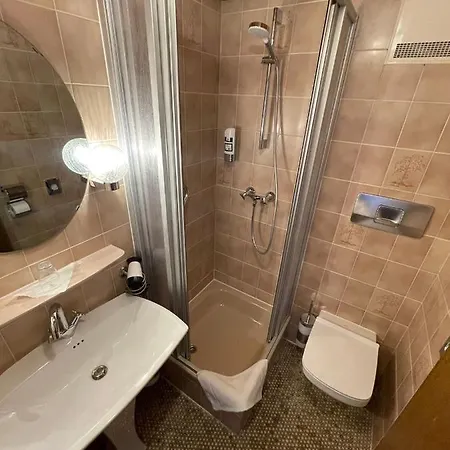 فندق مبيت وإفطار Garni Ratstube