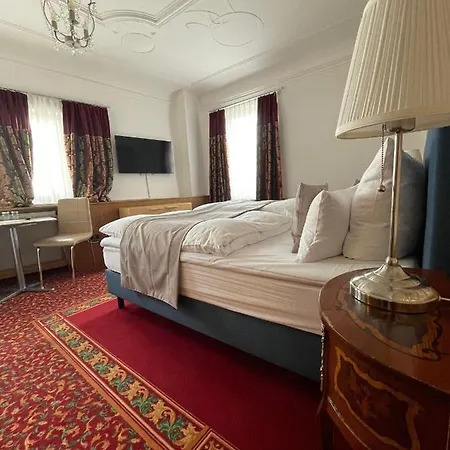 Garni Ratstube Bed & Breakfast Bad Urach