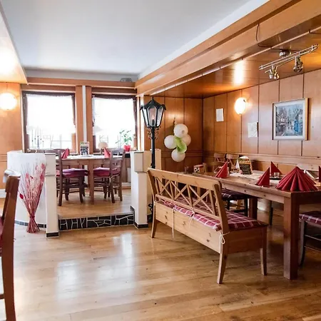 Frühstückspension Garni Ratstube Bad Urach