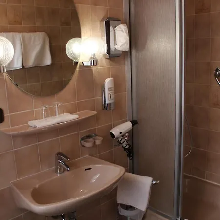 Bed & Breakfast Garni Ratstube Bad Urach