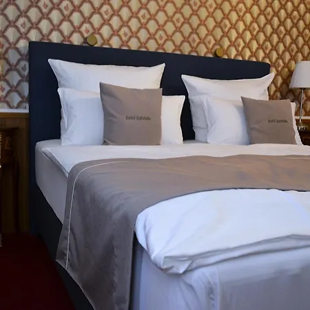 فندق مبيت وإفطار Garni Ratstube 3*