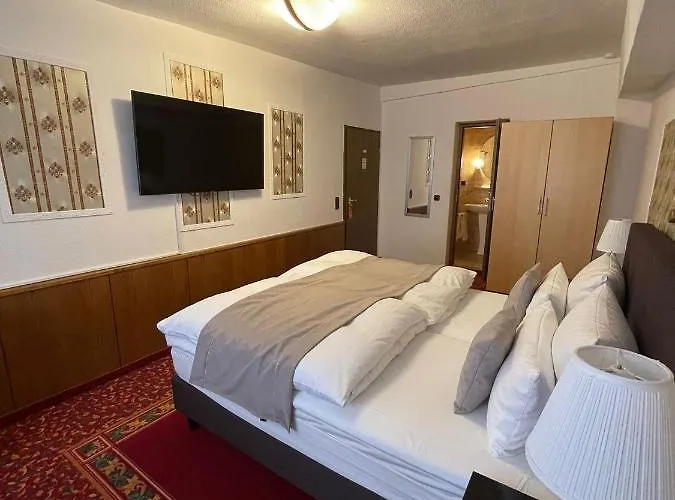 Oda ve Kahvaltı Garni Ratstube 3*