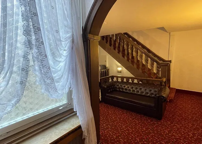 Garni Ratstube Oda ve Kahvaltı Bad Urach