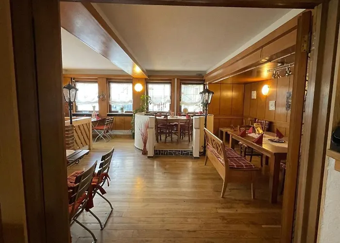 Garni Ratstube 3* Bad Urach